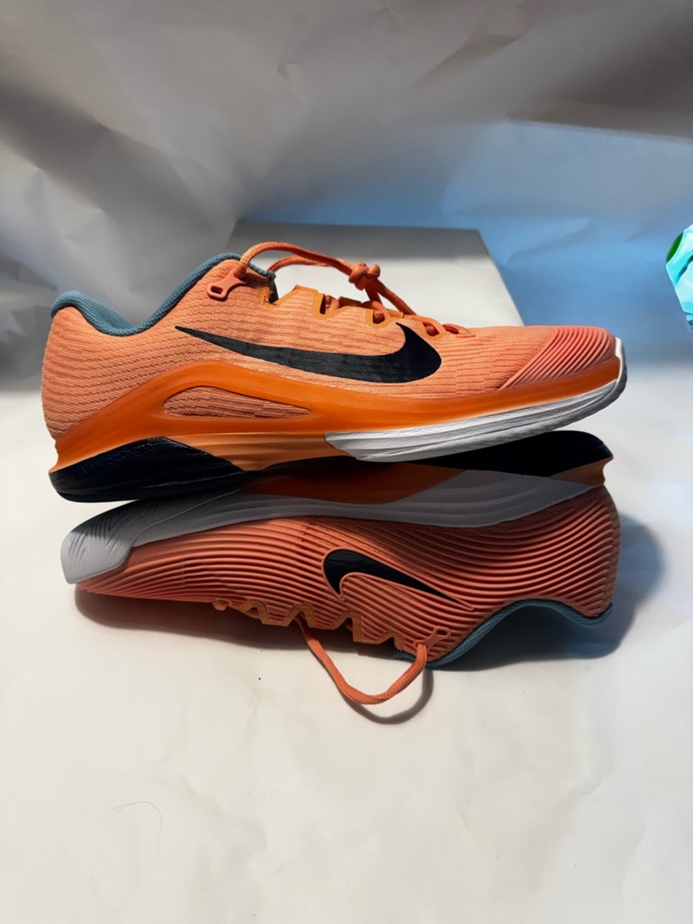 Nike men’s 11 Vapor 12 all court shoes.  New/returns